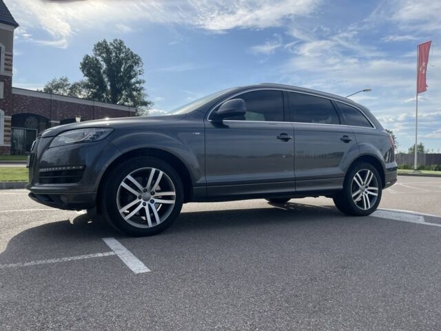 Ауди Ку 7 2009 в Киеве на Automoto.ua Серый Ауди Ку 7, объемом двигателя 4.1 л и пробегом 290 тыс. км за 18500 $, фото 2 на Automoto.ua