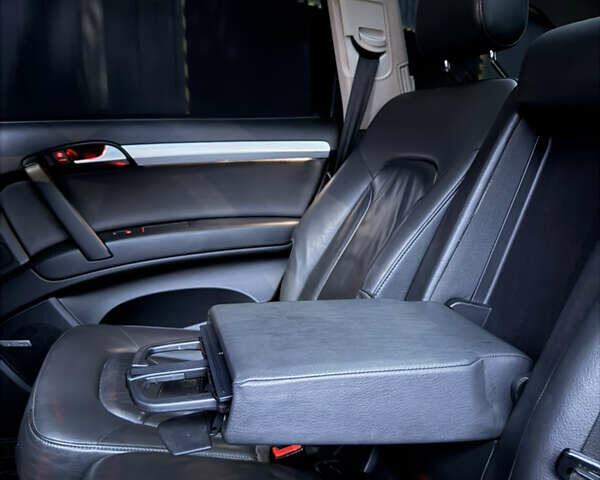 Сірий Ауді Ку 7, об'ємом двигуна 3 л та пробігом 290 тис. км за 15300 $, фото 128 на Automoto.ua