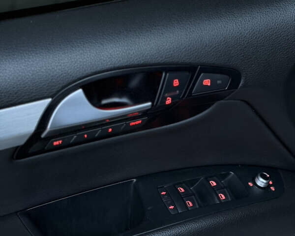 Сірий Ауді Ку 7, об'ємом двигуна 3 л та пробігом 290 тис. км за 15300 $, фото 101 на Automoto.ua