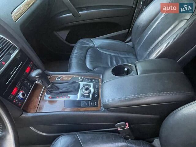 Серый Ауди Ку 7, объемом двигателя 2.97 л и пробегом 271 тыс. км за 15200 $, фото 17 на Automoto.ua