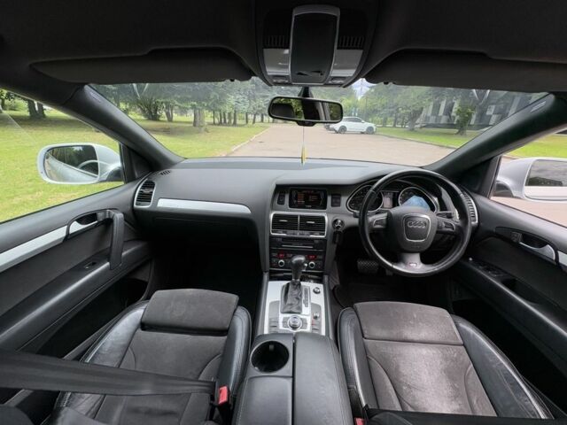 Серый Ауди Ку 7, объемом двигателя 3 л и пробегом 128 тыс. км за 8400 $, фото 8 на Automoto.ua