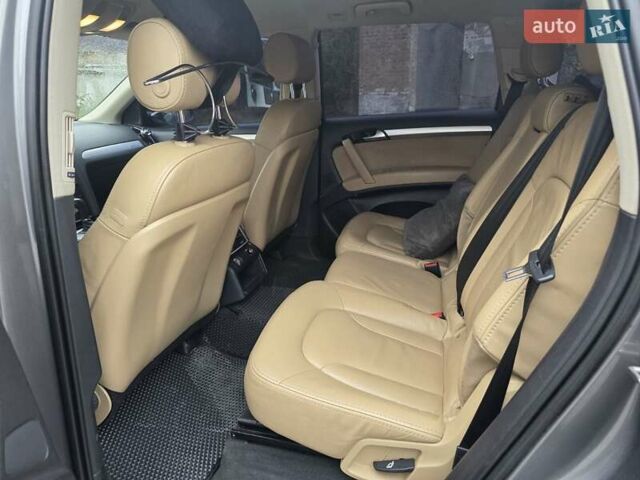 Серый Ауди Ку 7, объемом двигателя 2.97 л и пробегом 346 тыс. км за 14000 $, фото 2 на Automoto.ua