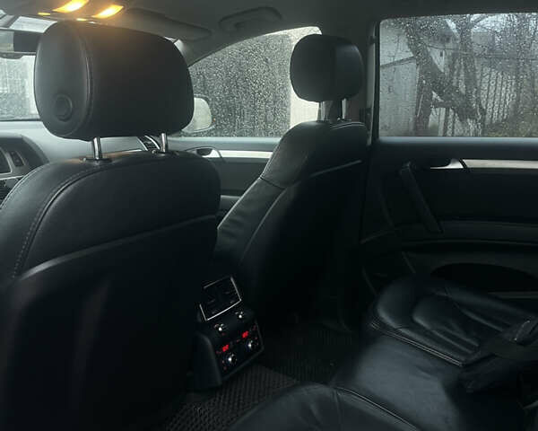 Серый Ауди Ку 7, объемом двигателя 3.6 л и пробегом 305 тыс. км за 12700 $, фото 17 на Automoto.ua