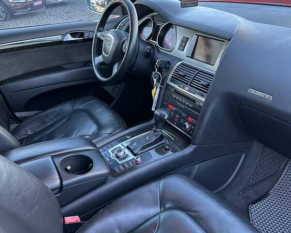 Сірий Ауді Ку 7, об'ємом двигуна 3 л та пробігом 252 тис. км за 12500 $, фото 6 на Automoto.ua