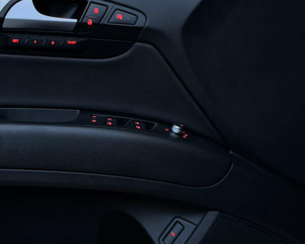 Сірий Ауді Ку 7, об'ємом двигуна 3 л та пробігом 290 тис. км за 15300 $, фото 100 на Automoto.ua