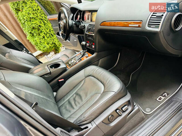 Сірий Ауді Ку 7, об'ємом двигуна 3 л та пробігом 210 тис. км за 14600 $, фото 2 на Automoto.ua