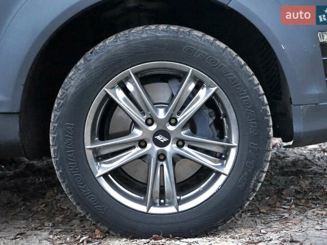 Серый Ауди Ку 7, объемом двигателя 4.13 л и пробегом 280 тыс. км за 14899 $, фото 10 на Automoto.ua