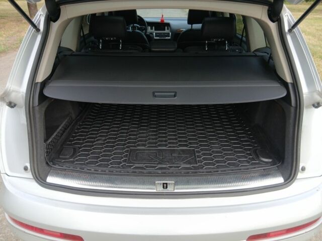 Серый Ауди Ку 7, объемом двигателя 3 л и пробегом 235 тыс. км за 16500 $, фото 10 на Automoto.ua