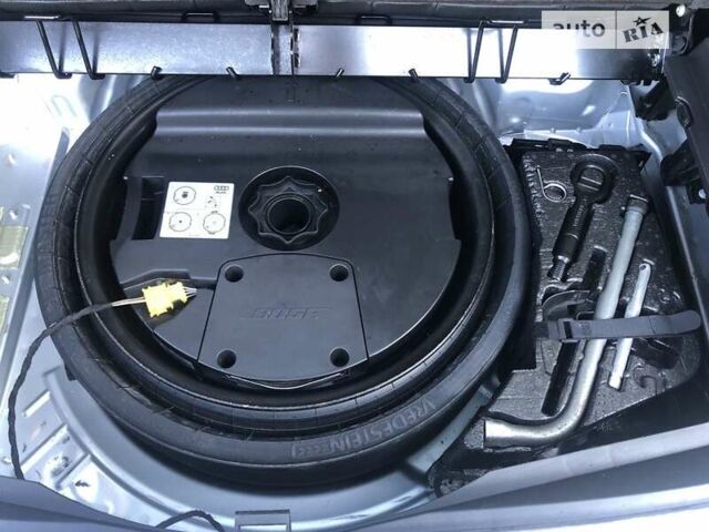 Ауди Ку 7 2010 в Ивано-Франковске на Automoto.ua Серый Ауди Ку 7, объемом двигателя 2.97 л и пробегом 343 тыс. км за 16200 $, фото 22 на Automoto.ua