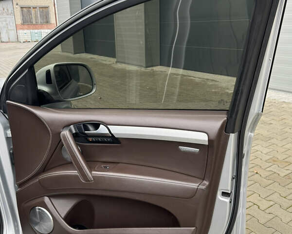 Сірий Ауді Ку 7, об'ємом двигуна 2.97 л та пробігом 256 тис. км за 18500 $, фото 23 на Automoto.ua