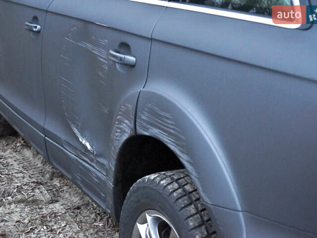 Серый Ауди Ку 7, объемом двигателя 4.13 л и пробегом 280 тыс. км за 14899 $, фото 6 на Automoto.ua