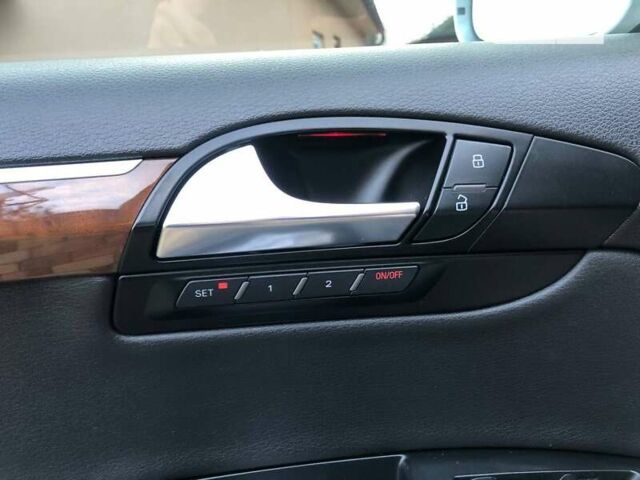 Ауди Ку 7 2010 в Ивано-Франковске на Automoto.ua Серый Ауди Ку 7, объемом двигателя 2.97 л и пробегом 343 тыс. км за 16200 $, фото 8 на Automoto.ua