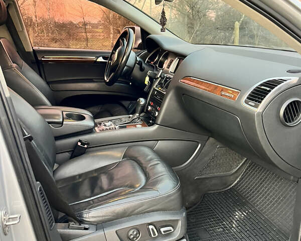 Сірий Ауді Ку 7, об'ємом двигуна 3 л та пробігом 270 тис. км за 14500 $, фото 12 на Automoto.ua