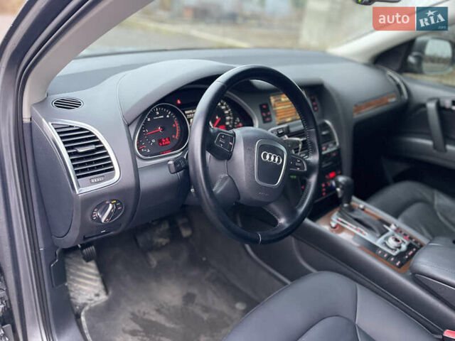 Серый Ауди Ку 7, объемом двигателя 2.97 л и пробегом 270 тыс. км за 15300 $, фото 15 на Automoto.ua