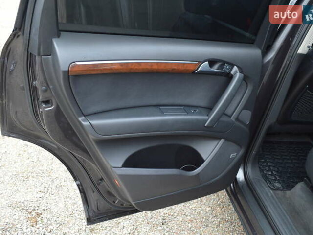 Серый Ауди Ку 7, объемом двигателя 2.97 л и пробегом 241 тыс. км за 16500 $, фото 21 на Automoto.ua