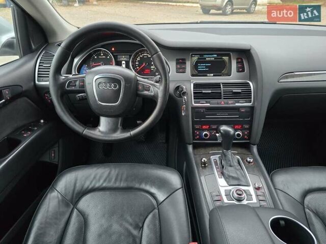 Серый Ауди Ку 7, объемом двигателя 2.97 л и пробегом 400 тыс. км за 11999 $, фото 31 на Automoto.ua