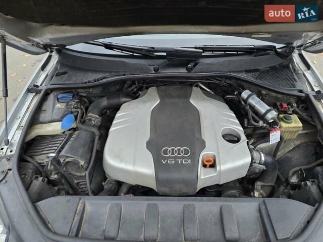 Серый Ауди Ку 7, объемом двигателя 2.97 л и пробегом 400 тыс. км за 11999 $, фото 45 на Automoto.ua