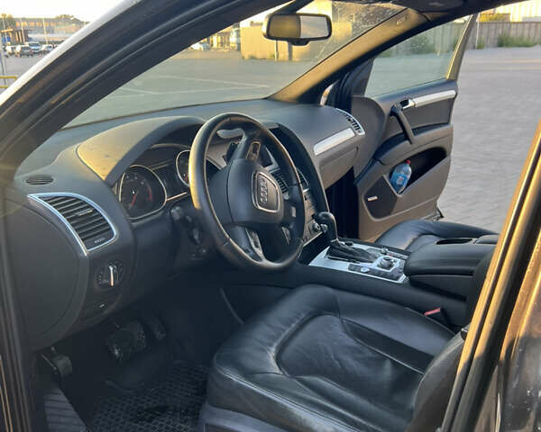 Сірий Ауді Ку 7, об'ємом двигуна 3 л та пробігом 262 тис. км за 15000 $, фото 2 на Automoto.ua