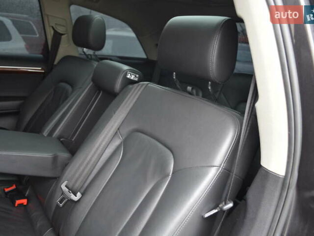 Серый Ауди Ку 7, объемом двигателя 2.97 л и пробегом 241 тыс. км за 16500 $, фото 22 на Automoto.ua