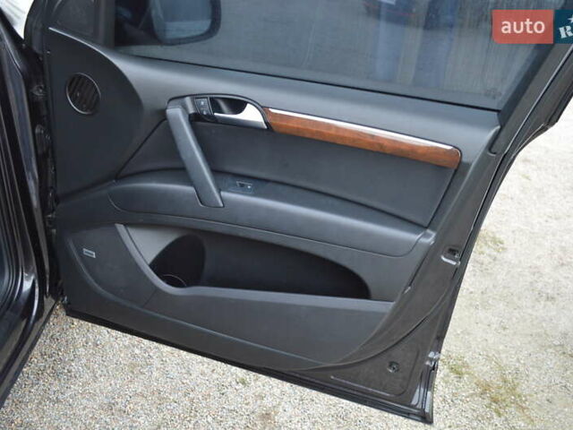 Серый Ауди Ку 7, объемом двигателя 2.97 л и пробегом 241 тыс. км за 16500 $, фото 30 на Automoto.ua