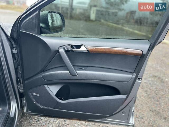 Серый Ауди Ку 7, объемом двигателя 2.97 л и пробегом 270 тыс. км за 15300 $, фото 25 на Automoto.ua