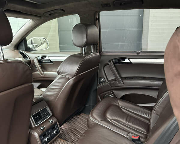 Сірий Ауді Ку 7, об'ємом двигуна 2.97 л та пробігом 256 тис. км за 18500 $, фото 18 на Automoto.ua