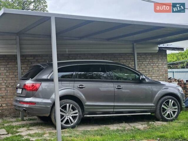 Ауди Ку 7 2010 в Кропивницком (Кировограде) на Automoto.ua Серый Ауди Ку 7, объемом двигателя 2.97 л и пробегом 271 тыс. км за 19999 $, фото 1 на Automoto.ua
