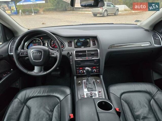 Серый Ауди Ку 7, объемом двигателя 2.97 л и пробегом 400 тыс. км за 11999 $, фото 30 на Automoto.ua