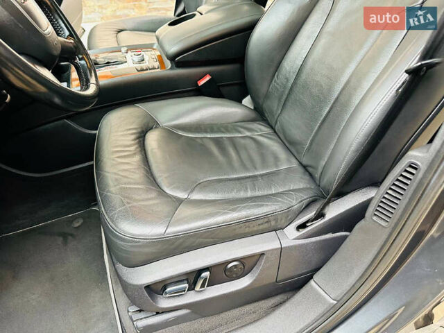 Сірий Ауді Ку 7, об'ємом двигуна 3 л та пробігом 210 тис. км за 14600 $, фото 39 на Automoto.ua