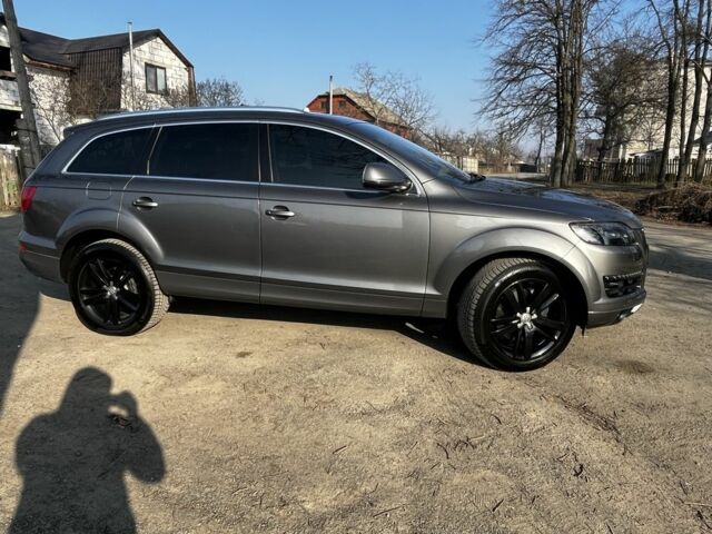 Сірий Ауді Ку 7, об'ємом двигуна 3 л та пробігом 240 тис. км за 15500 $, фото 3 на Automoto.ua