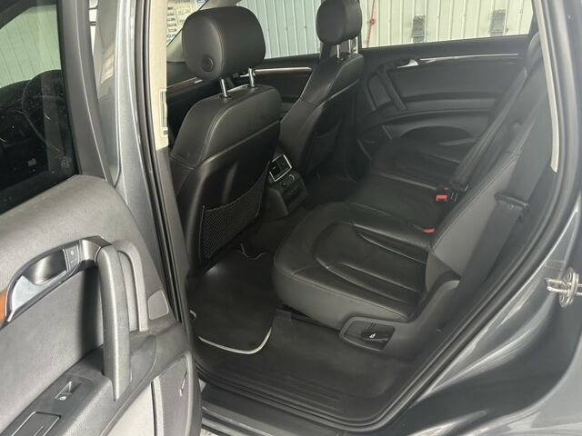 Сірий Ауді Ку 7, об'ємом двигуна 3 л та пробігом 260 тис. км за 13700 $, фото 4 на Automoto.ua