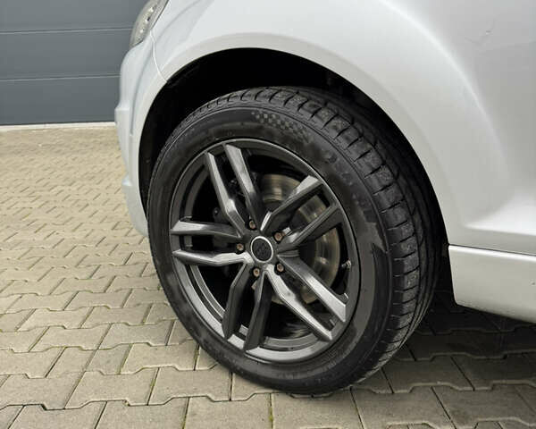 Сірий Ауді Ку 7, об'ємом двигуна 2.97 л та пробігом 256 тис. км за 18500 $, фото 6 на Automoto.ua