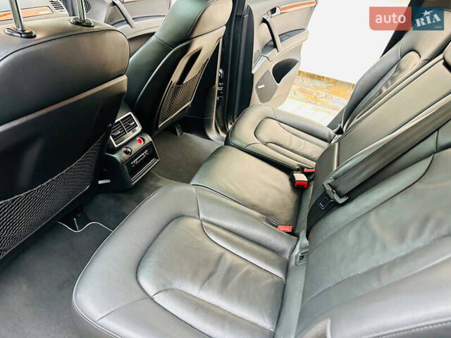 Сірий Ауді Ку 7, об'ємом двигуна 3 л та пробігом 210 тис. км за 14600 $, фото 20 на Automoto.ua