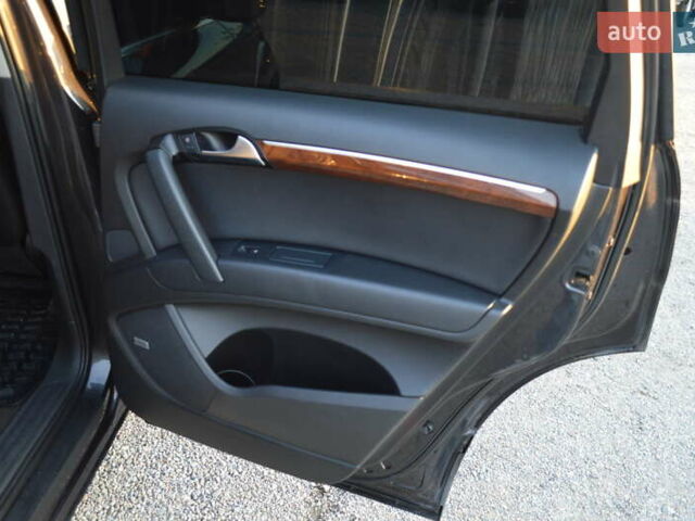 Серый Ауди Ку 7, объемом двигателя 2.97 л и пробегом 241 тыс. км за 16500 $, фото 11 на Automoto.ua