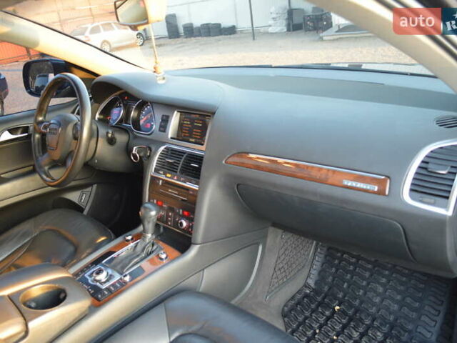 Серый Ауди Ку 7, объемом двигателя 2.97 л и пробегом 241 тыс. км за 16500 $, фото 13 на Automoto.ua