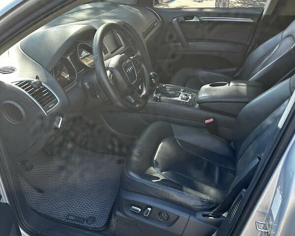 Серый Ауди Ку 7, объемом двигателя 2.97 л и пробегом 404 тыс. км за 11000 $, фото 4 на Automoto.ua