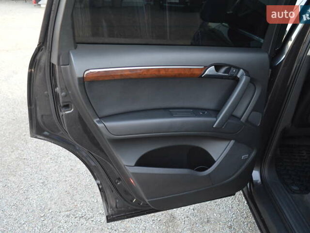 Серый Ауди Ку 7, объемом двигателя 2.97 л и пробегом 241 тыс. км за 16500 $, фото 6 на Automoto.ua