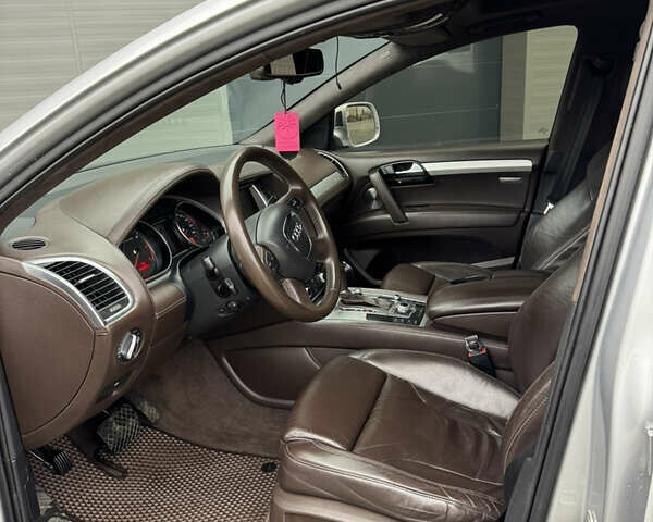 Сірий Ауді Ку 7, об'ємом двигуна 2.97 л та пробігом 256 тис. км за 18500 $, фото 8 на Automoto.ua