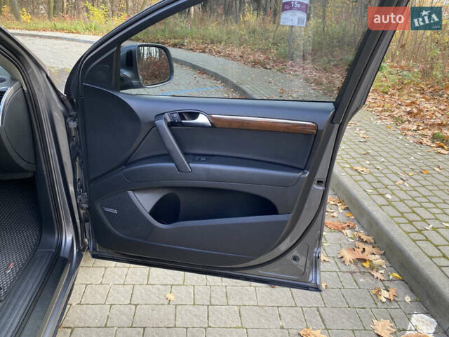 Серый Ауди Ку 7, объемом двигателя 2.97 л и пробегом 233 тыс. км за 16200 $, фото 72 на Automoto.ua