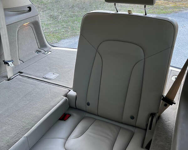 Серый Ауди Ку 7, объемом двигателя 3 л и пробегом 243 тыс. км за 13700 $, фото 19 на Automoto.ua