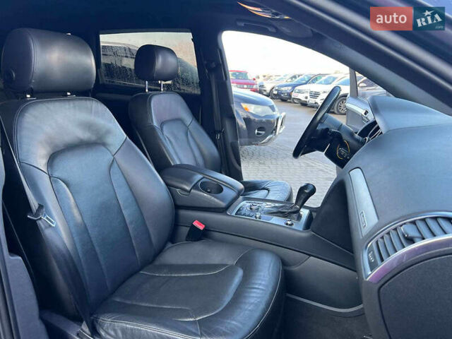 Серый Ауди Ку 7, объемом двигателя 3 л и пробегом 173 тыс. км за 17490 $, фото 43 на Automoto.ua