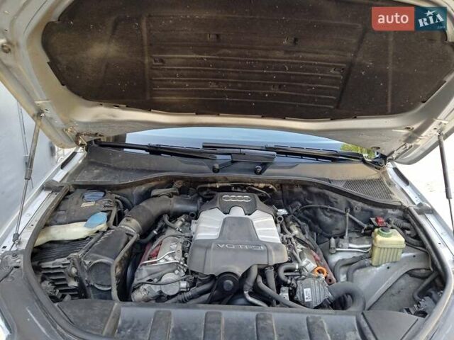 Серый Ауди Ку 7, объемом двигателя 3 л и пробегом 160 тыс. км за 10800 $, фото 24 на Automoto.ua