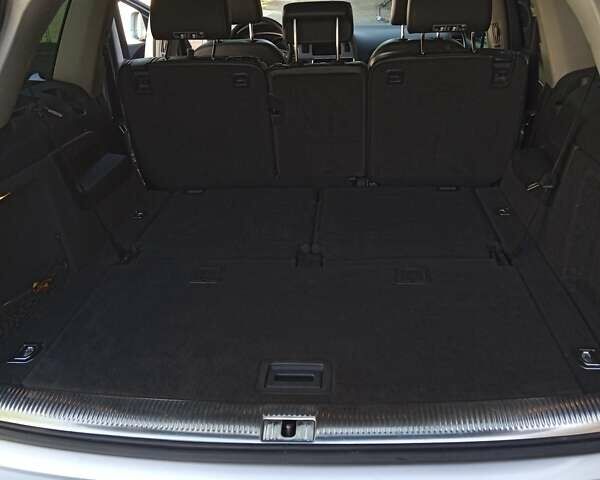 Серый Ауди Ку 7, объемом двигателя 3 л и пробегом 160 тыс. км за 10800 $, фото 19 на Automoto.ua