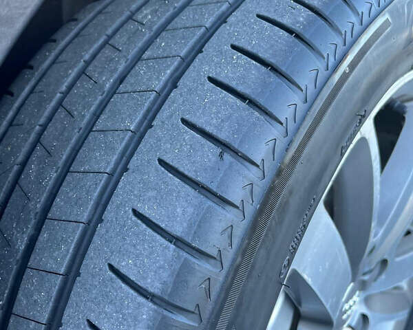 Серый Ауди Ку 7, объемом двигателя 3 л и пробегом 243 тыс. км за 13700 $, фото 22 на Automoto.ua