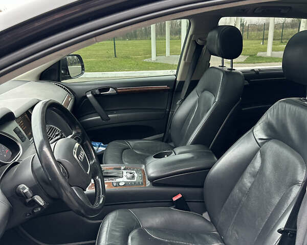 Сірий Ауді Ку 7, об'ємом двигуна 2.97 л та пробігом 200 тис. км за 19000 $, фото 8 на Automoto.ua