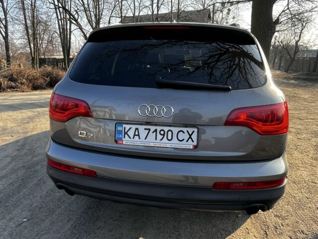Серый Ауди Ку 7, объемом двигателя 3 л и пробегом 240 тыс. км за 15500 $, фото 5 на Automoto.ua