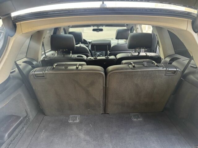 Серый Ауди Ку 7, объемом двигателя 3 л и пробегом 374 тыс. км за 9999 $, фото 6 на Automoto.ua