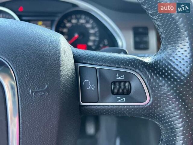 Серый Ауди Ку 7, объемом двигателя 3 л и пробегом 173 тыс. км за 17490 $, фото 25 на Automoto.ua