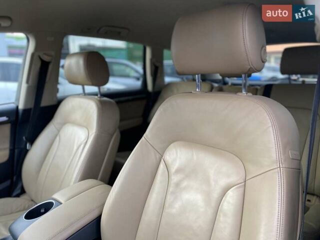 Серый Ауди Ку 7, объемом двигателя 3 л и пробегом 254 тыс. км за 12950 $, фото 7 на Automoto.ua