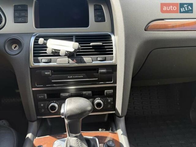 Серый Ауди Ку 7, объемом двигателя 3 л и пробегом 313 тыс. км за 17300 $, фото 17 на Automoto.ua